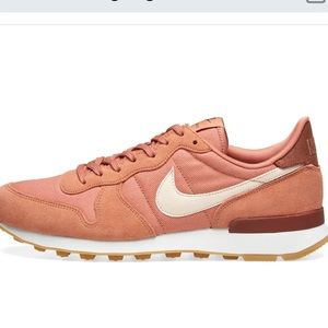 NIKE Internationalist Terra blush guava ice women’s sneakers women’s size 6